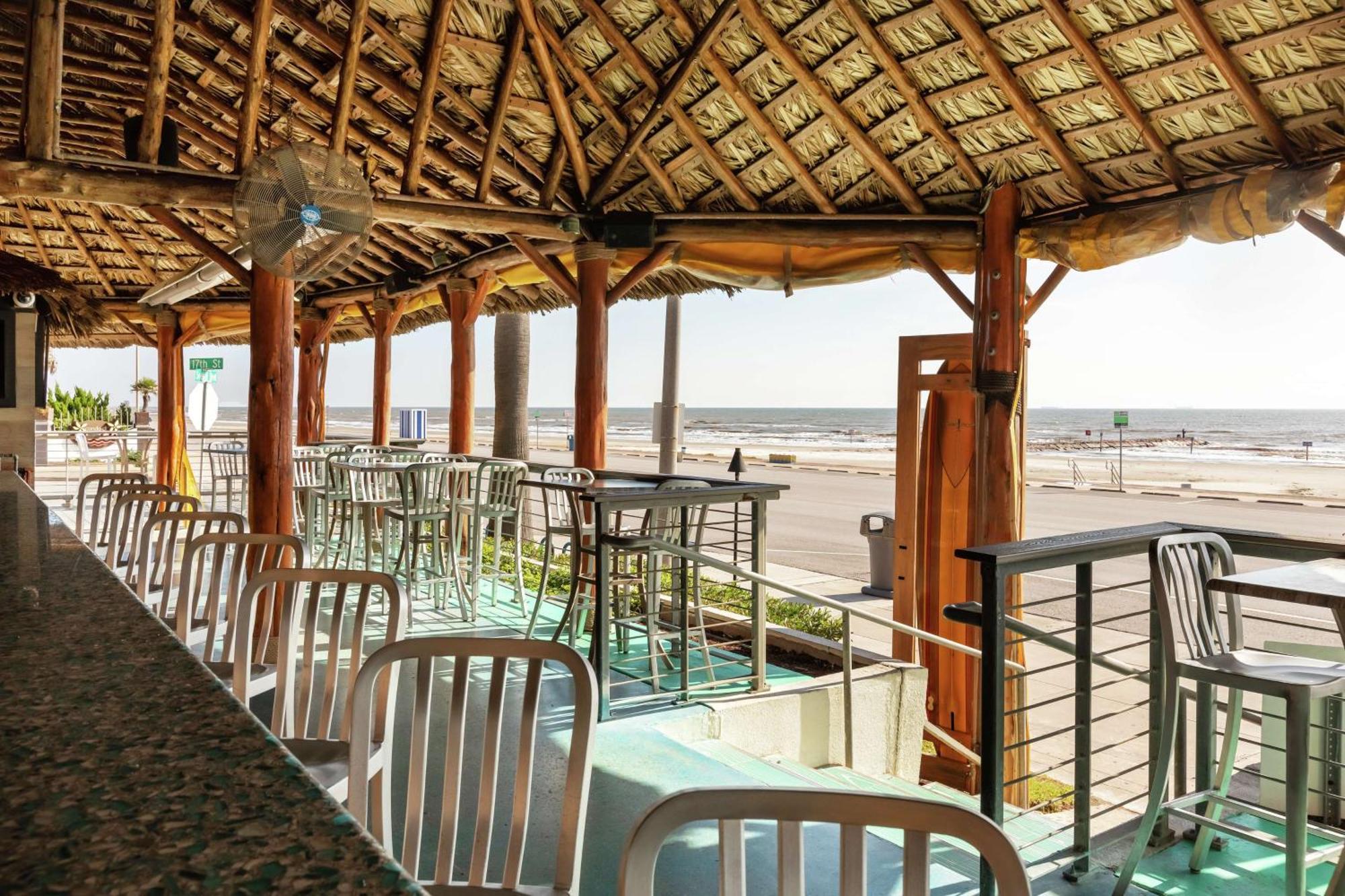 Doubletree By Hilton Galveston Beach Exterior foto